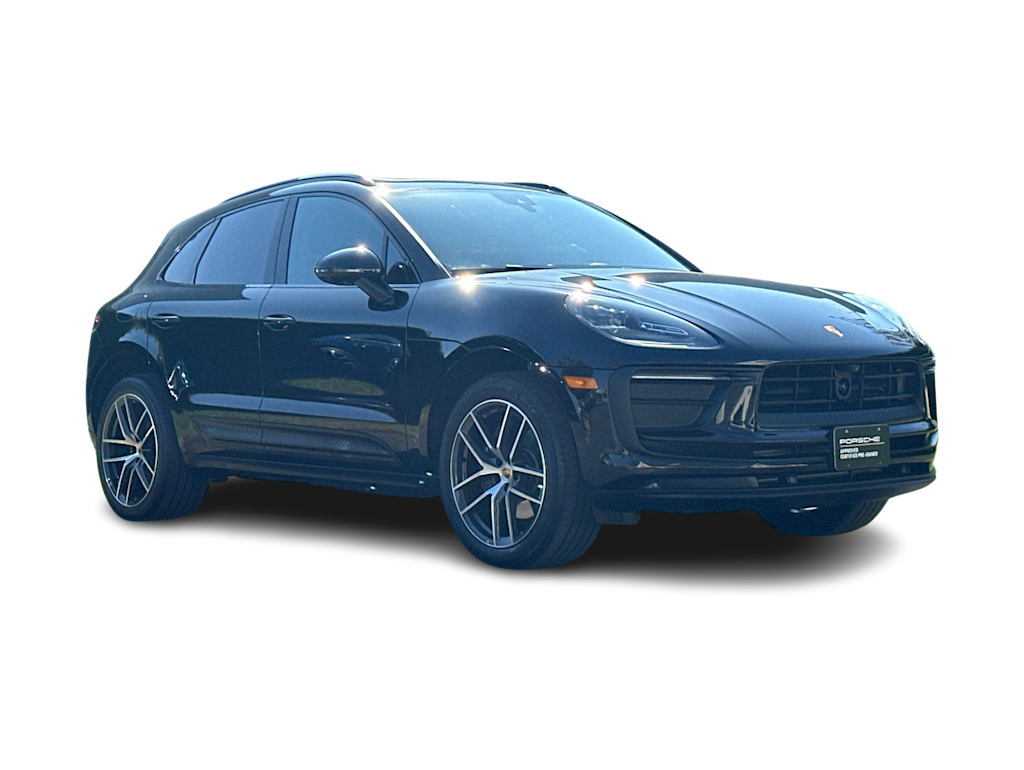 Thumbnail: 2026 Porsche Macan - 22