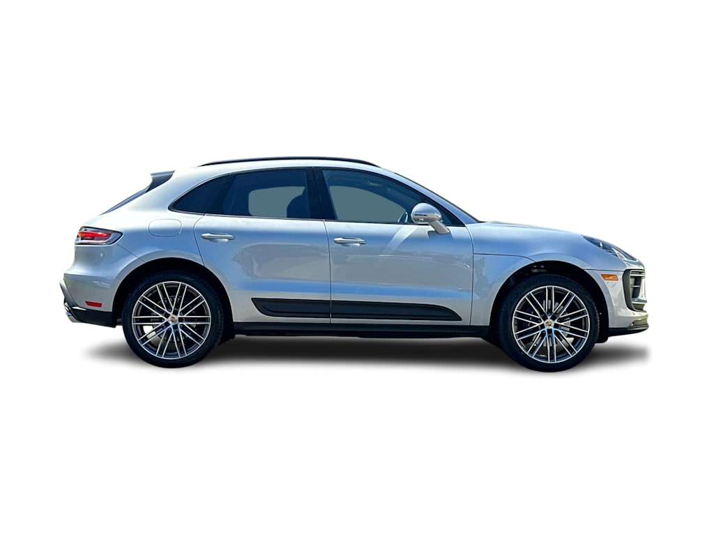 Thumbnail: 2026 Porsche Macan - 21