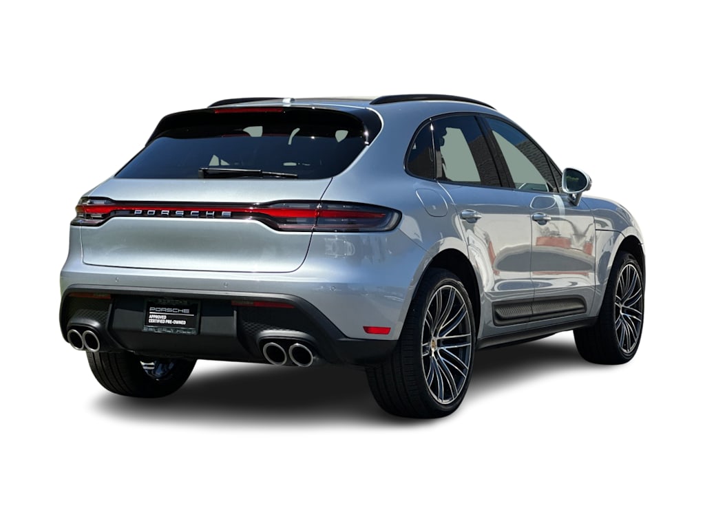 Thumbnail: 2026 Porsche Macan - 20