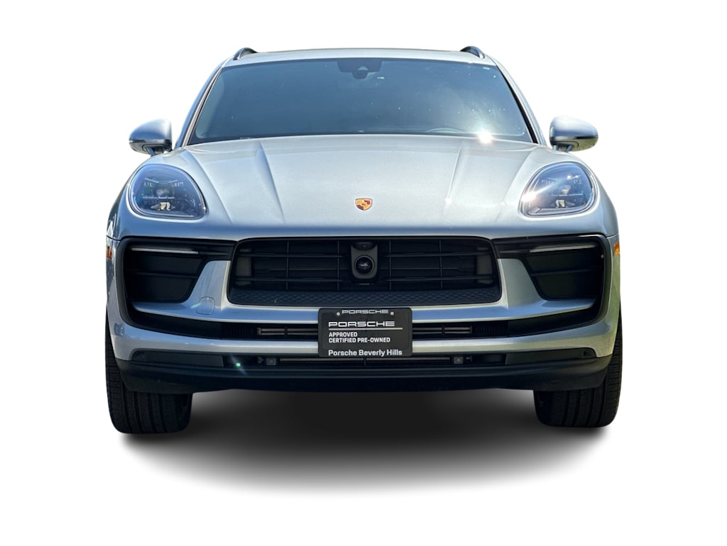 Thumbnail: 2026 Porsche Macan - 6