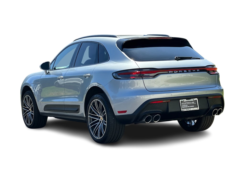 Thumbnail: 2026 Porsche Macan - 4