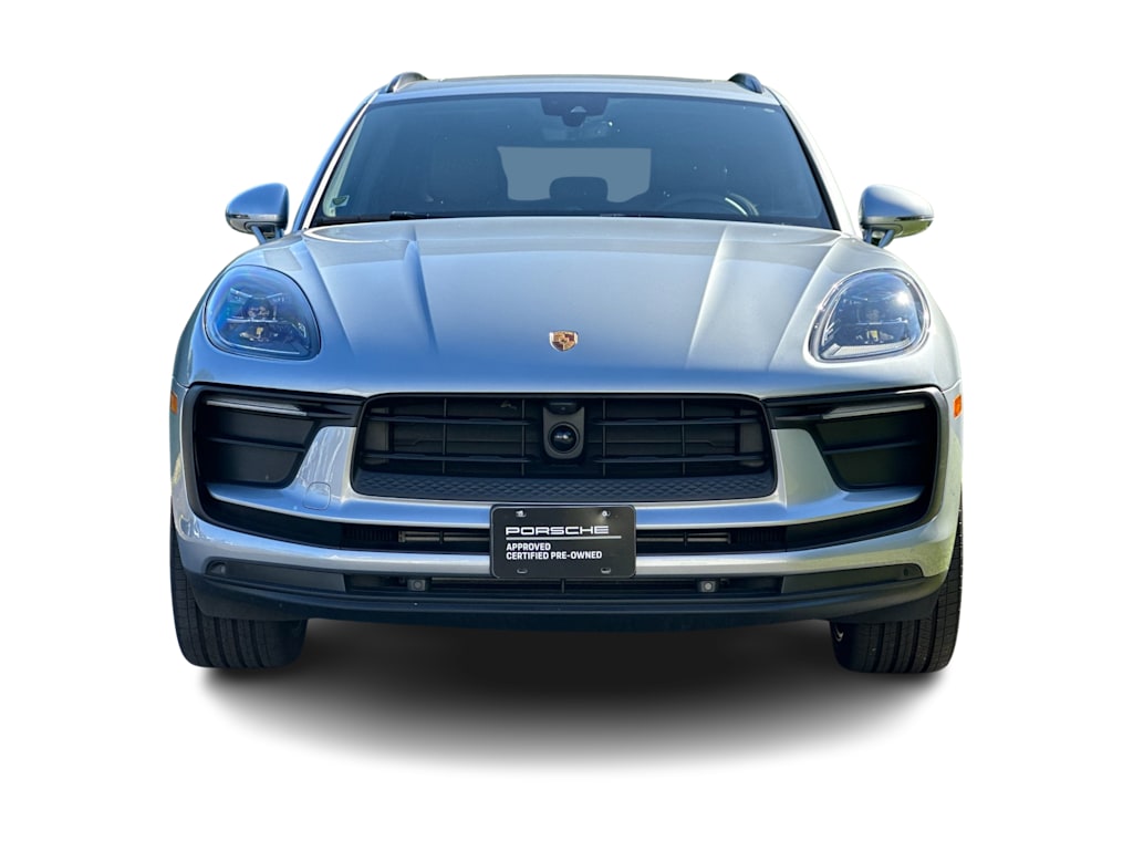 Thumbnail: 2026 Porsche Macan - 6