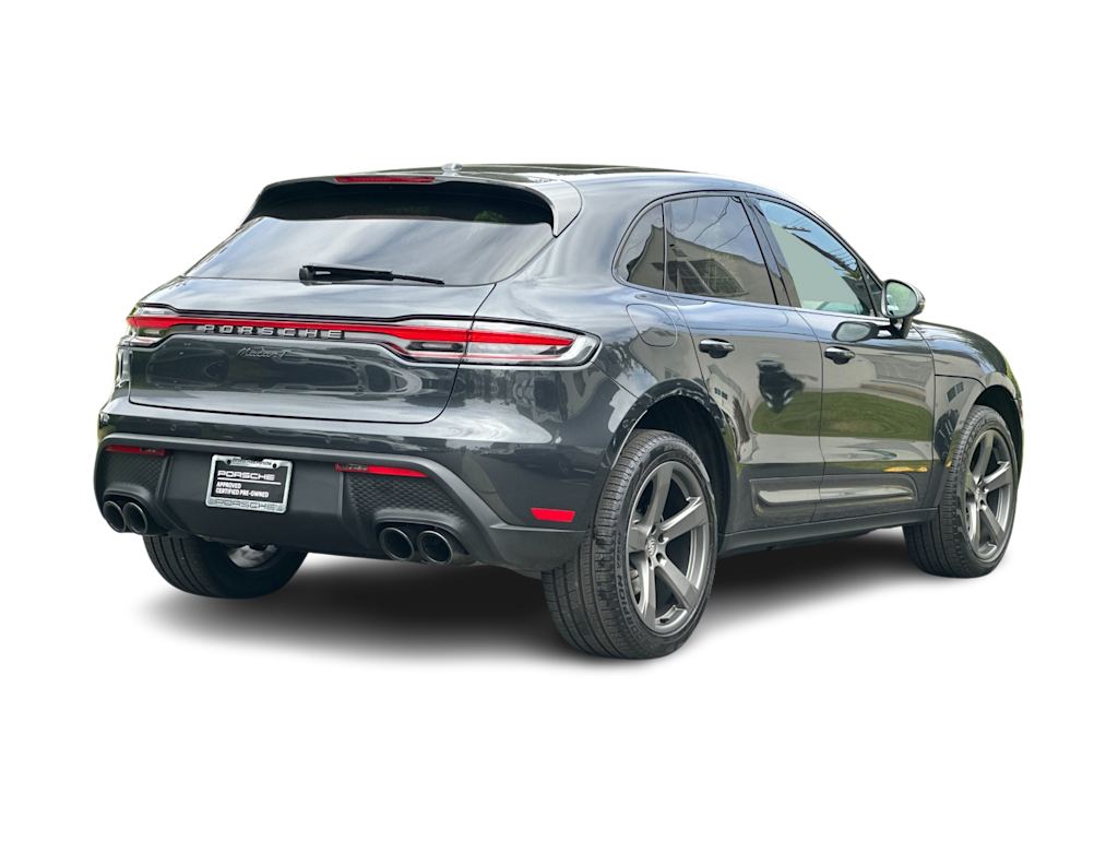 Thumbnail: 2026 Porsche Macan - 19