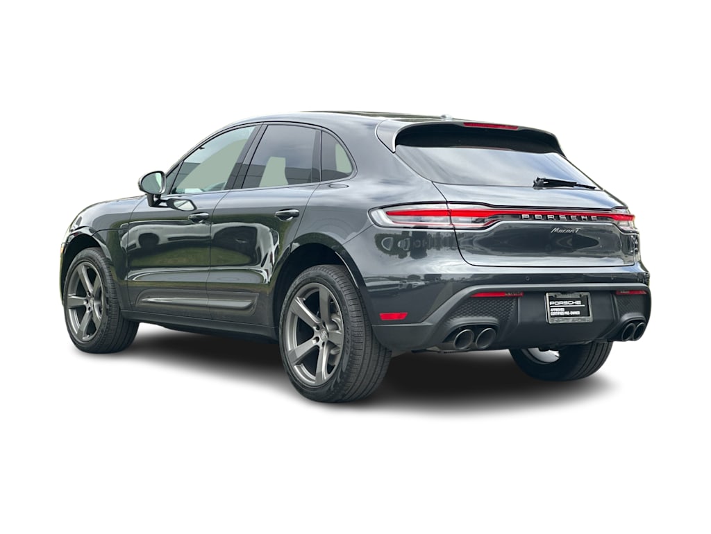 Thumbnail: 2026 Porsche Macan - 4