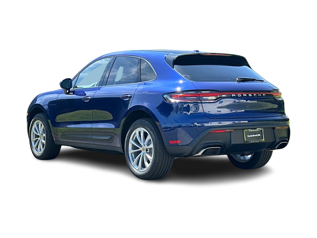 Thumbnail: 2026 Porsche Macan - 4