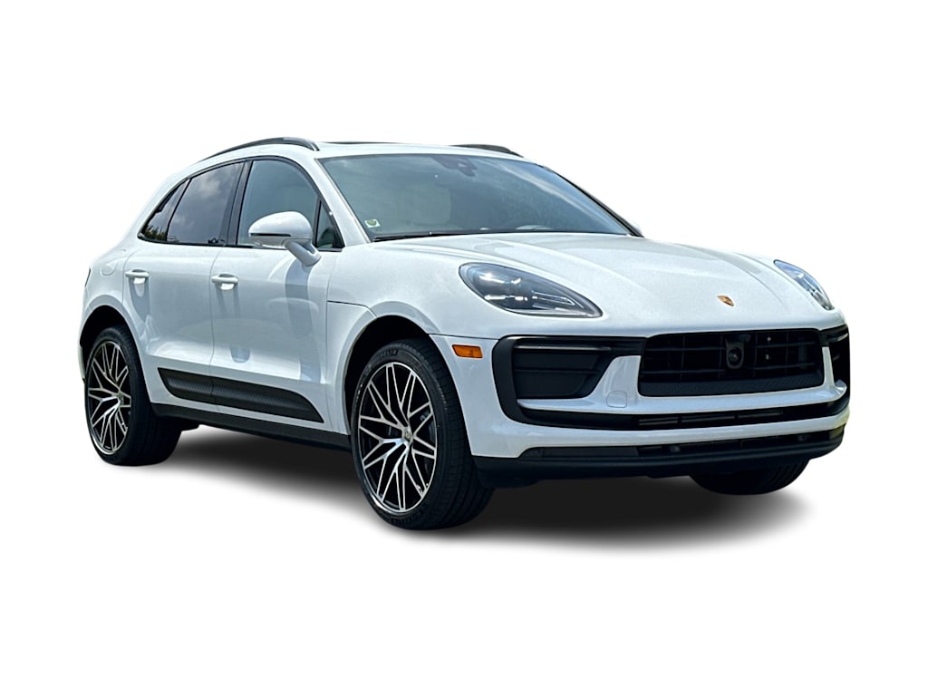 Thumbnail: 2026 Porsche Macan - 20