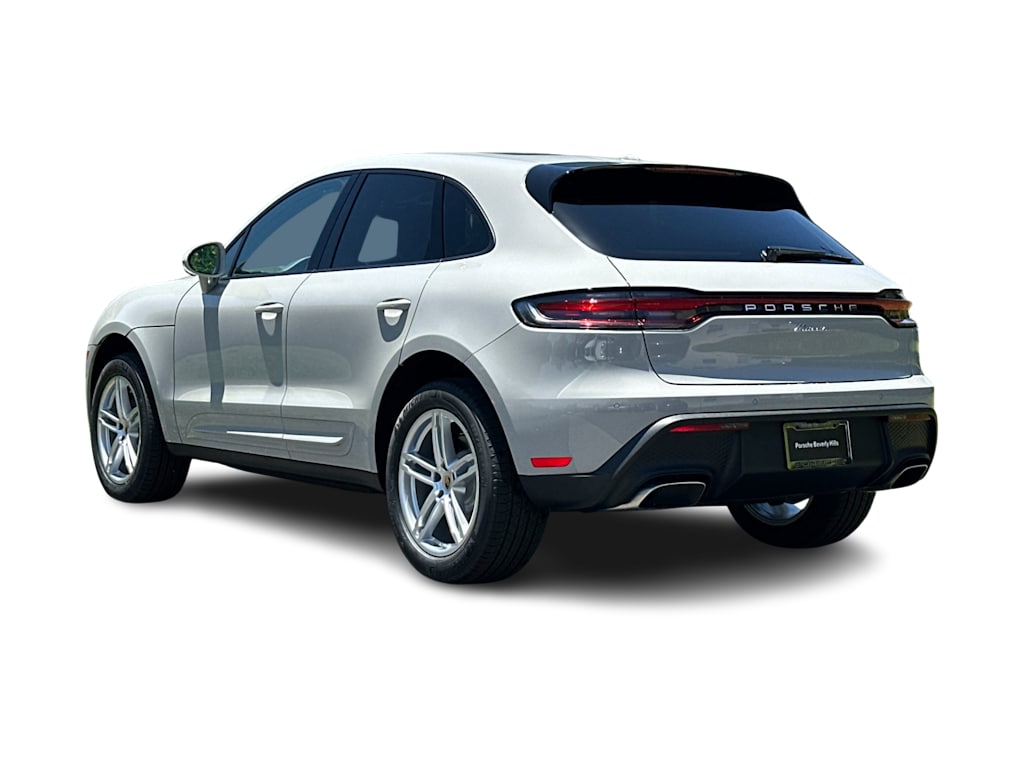 Thumbnail: 2026 Porsche Macan - 4