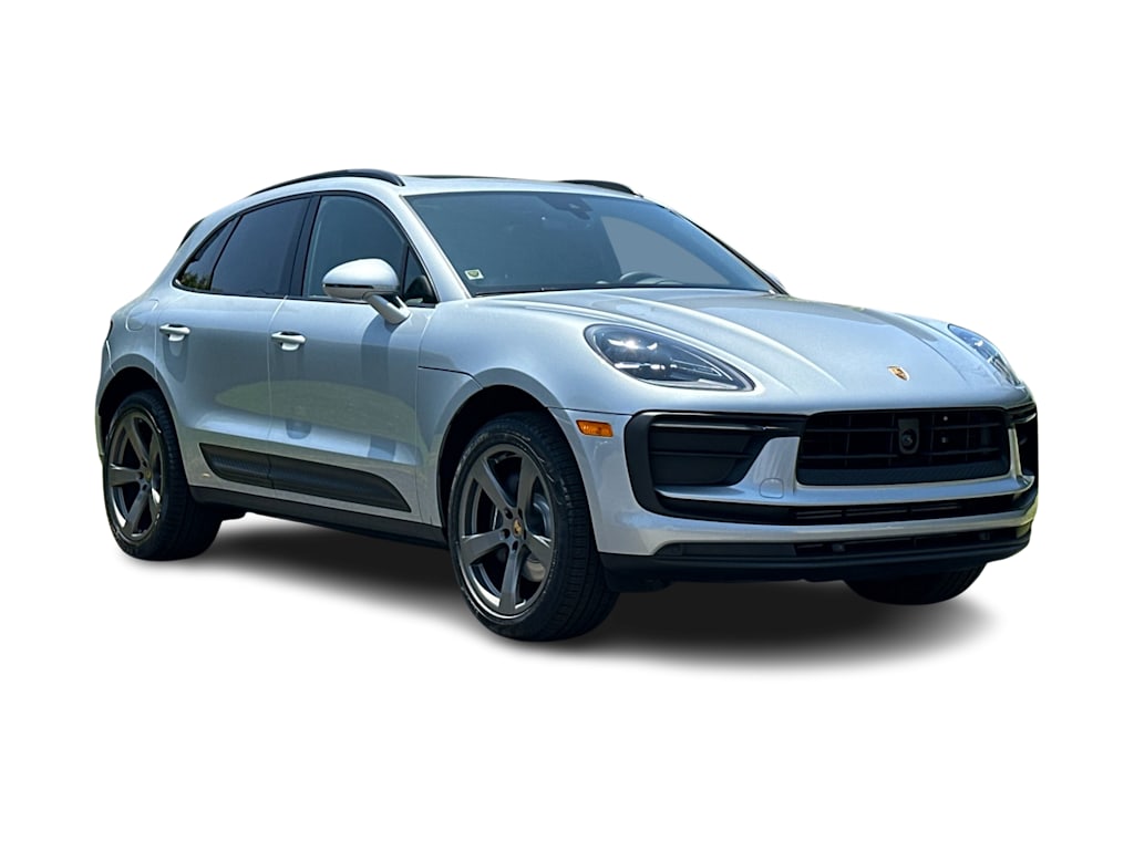 Thumbnail: 2026 Porsche Macan - 21