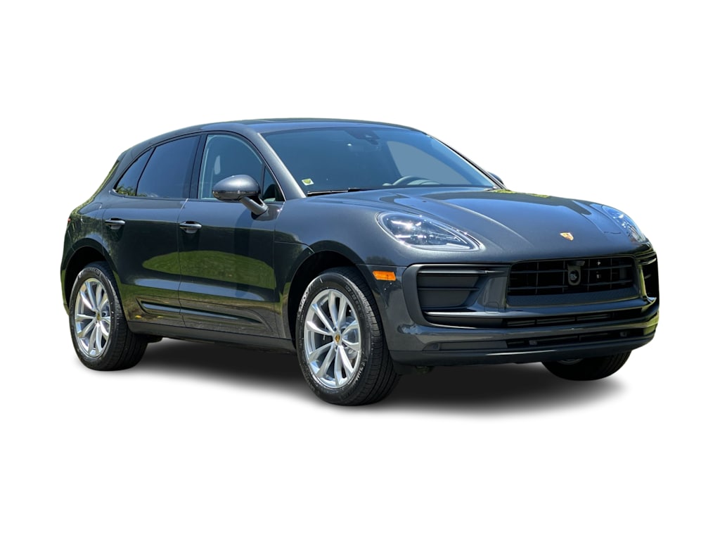Thumbnail: 2026 Porsche Macan - 20