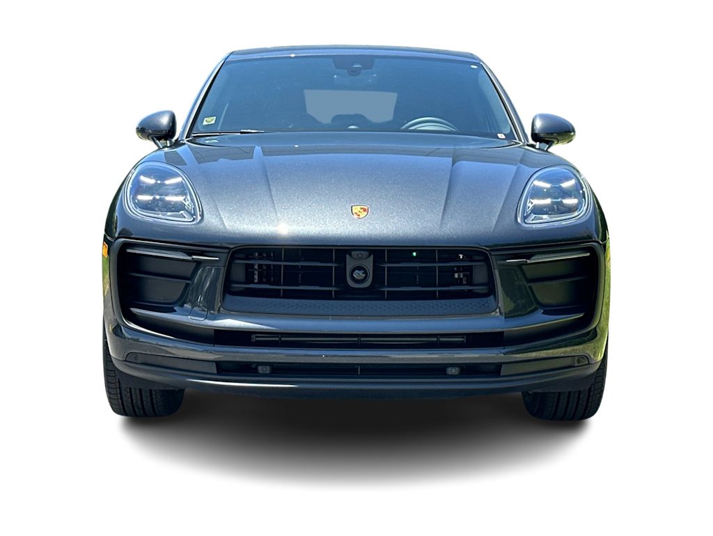 Thumbnail: 2026 Porsche Macan - 6