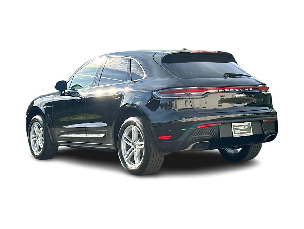 Thumbnail: 2025 Porsche Macan - 4