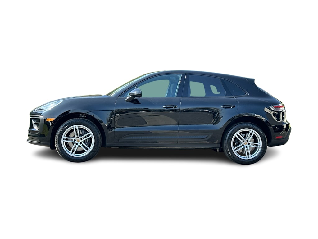 Thumbnail: 2025 Porsche Macan - 3