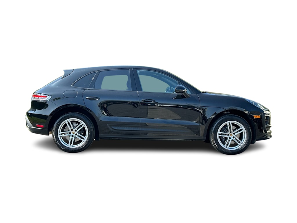 Thumbnail: 2025 Porsche Macan - 19