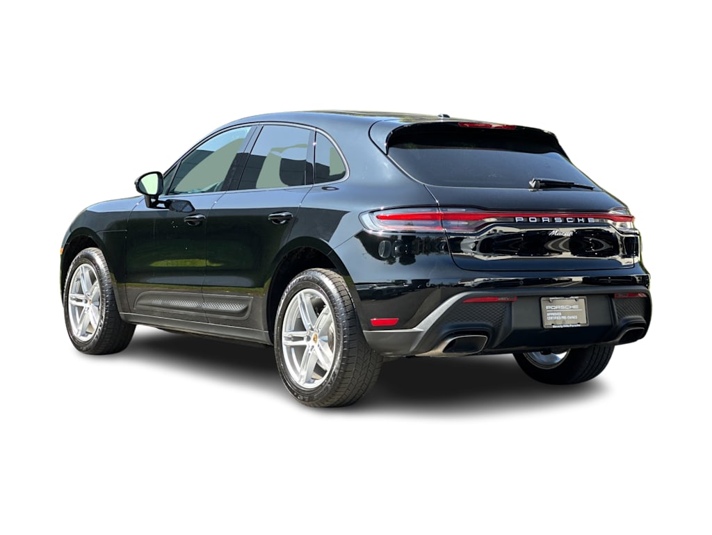 Thumbnail: 2025 Porsche Macan - 4