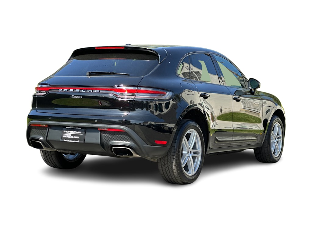 Thumbnail: 2025 Porsche Macan - 18