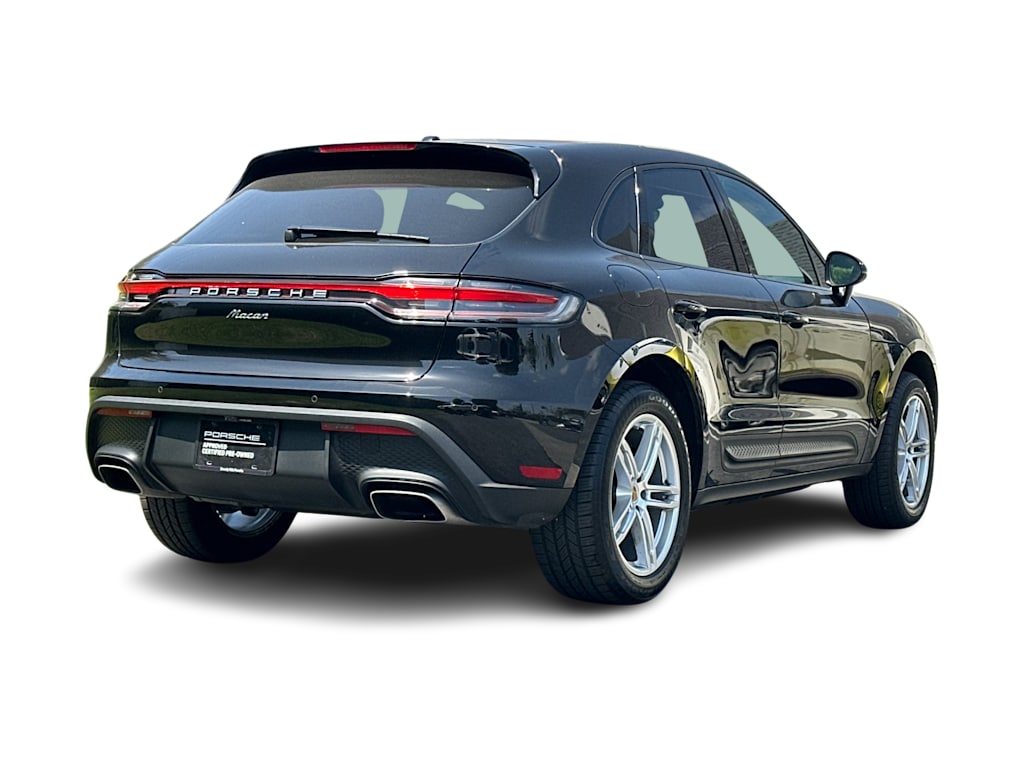 Thumbnail: 2025 Porsche Macan - 18