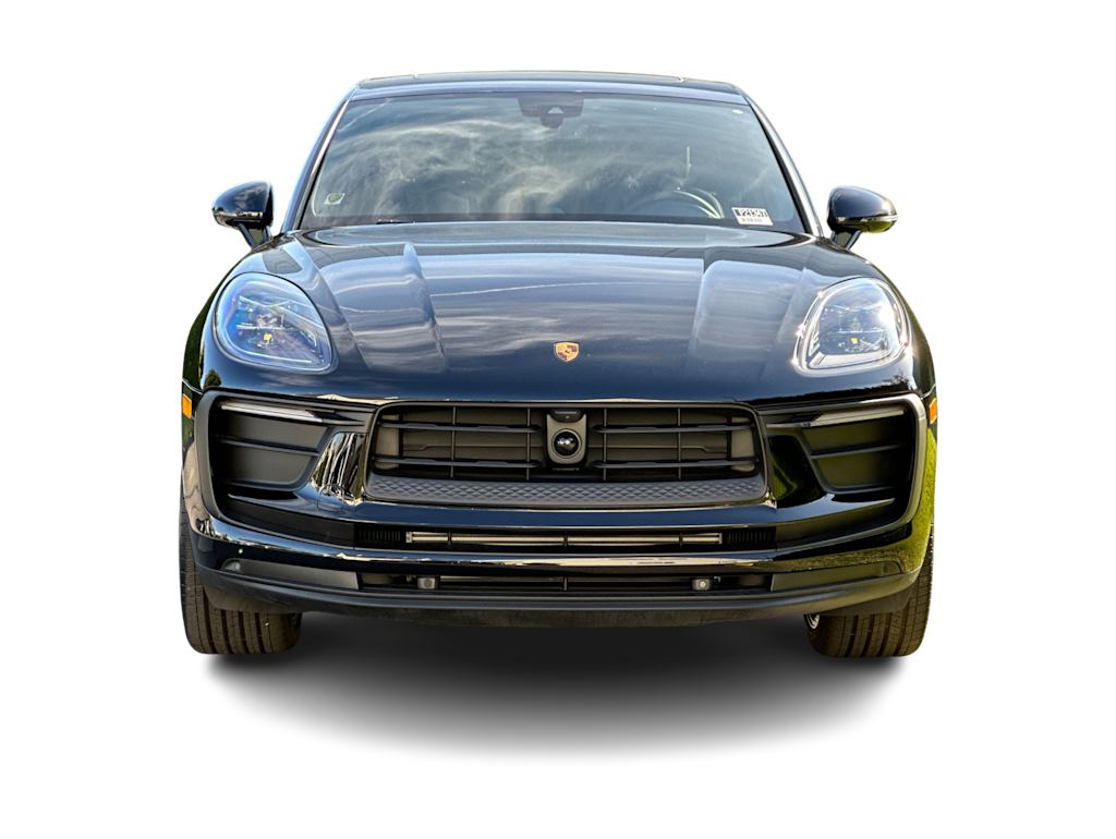 Thumbnail: 2025 Porsche Macan - 6