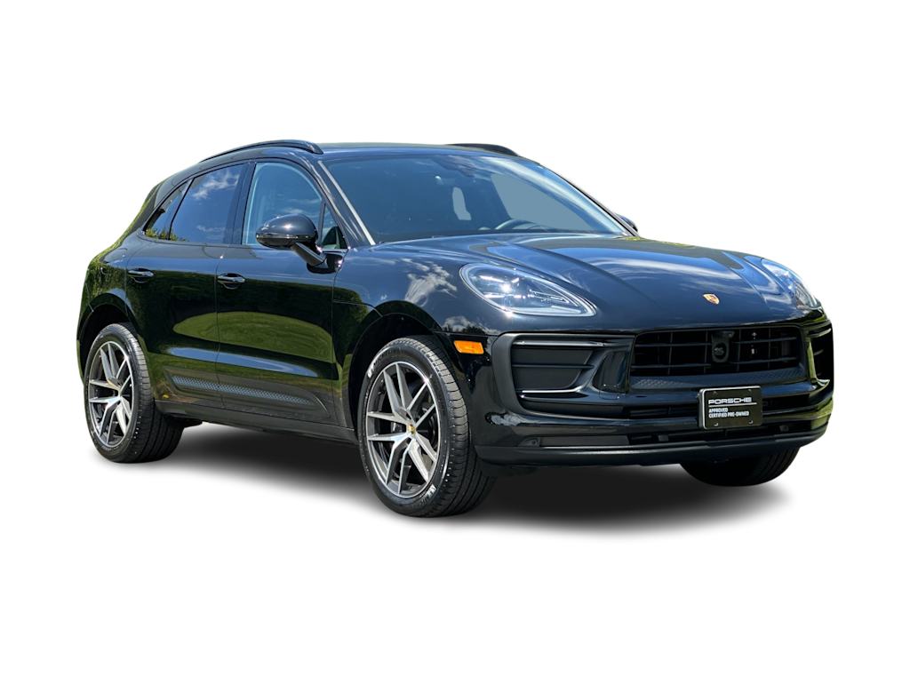Thumbnail: 2026 Porsche Macan - 19