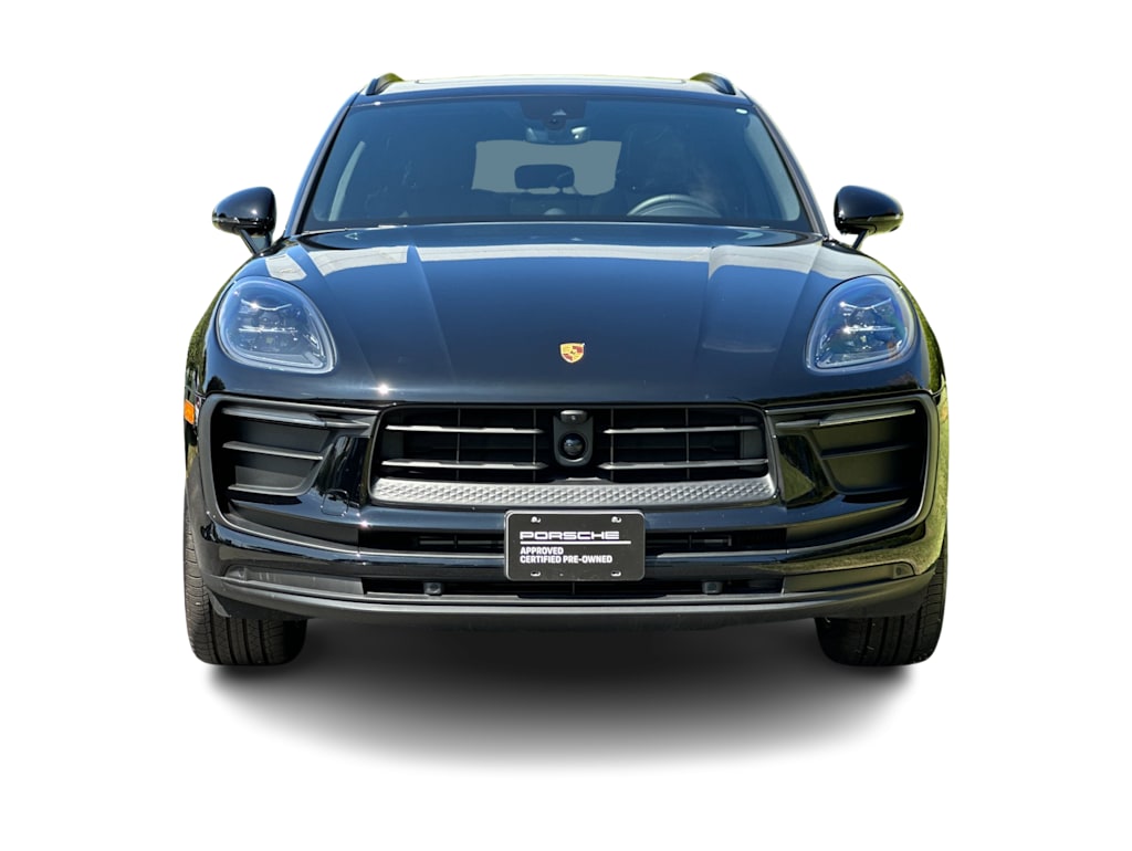 Thumbnail: 2026 Porsche Macan - 6