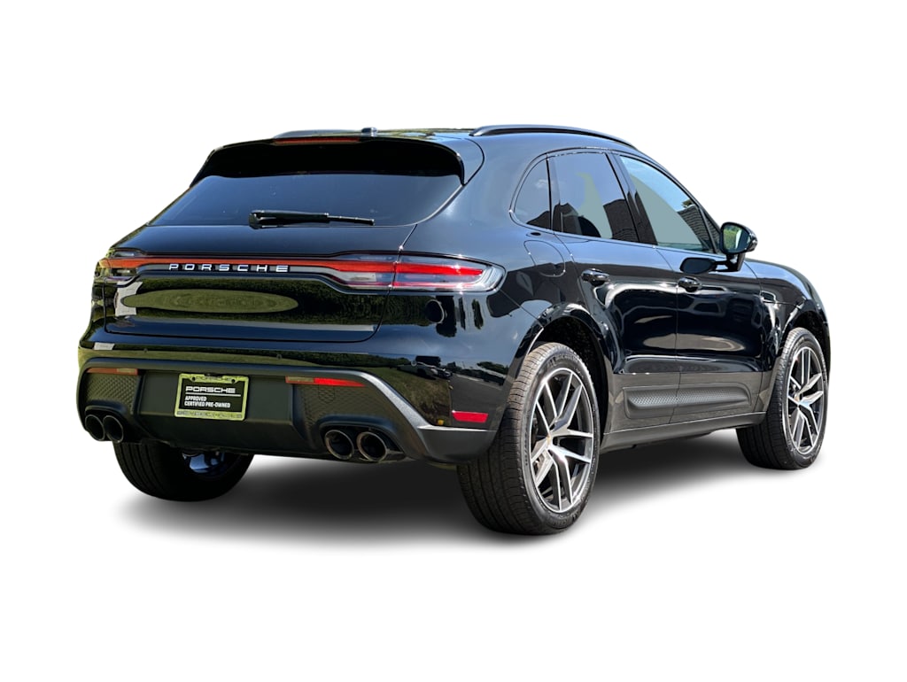 Thumbnail: 2026 Porsche Macan - 19