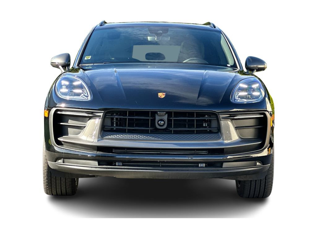 Thumbnail: 2026 Porsche Macan - 21