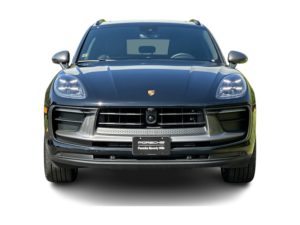 Thumbnail: 2026 Porsche Macan - 21