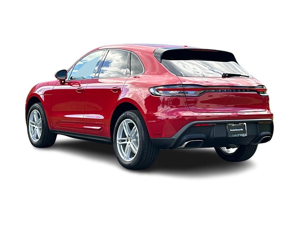 Thumbnail: 2026 Porsche Macan - 4