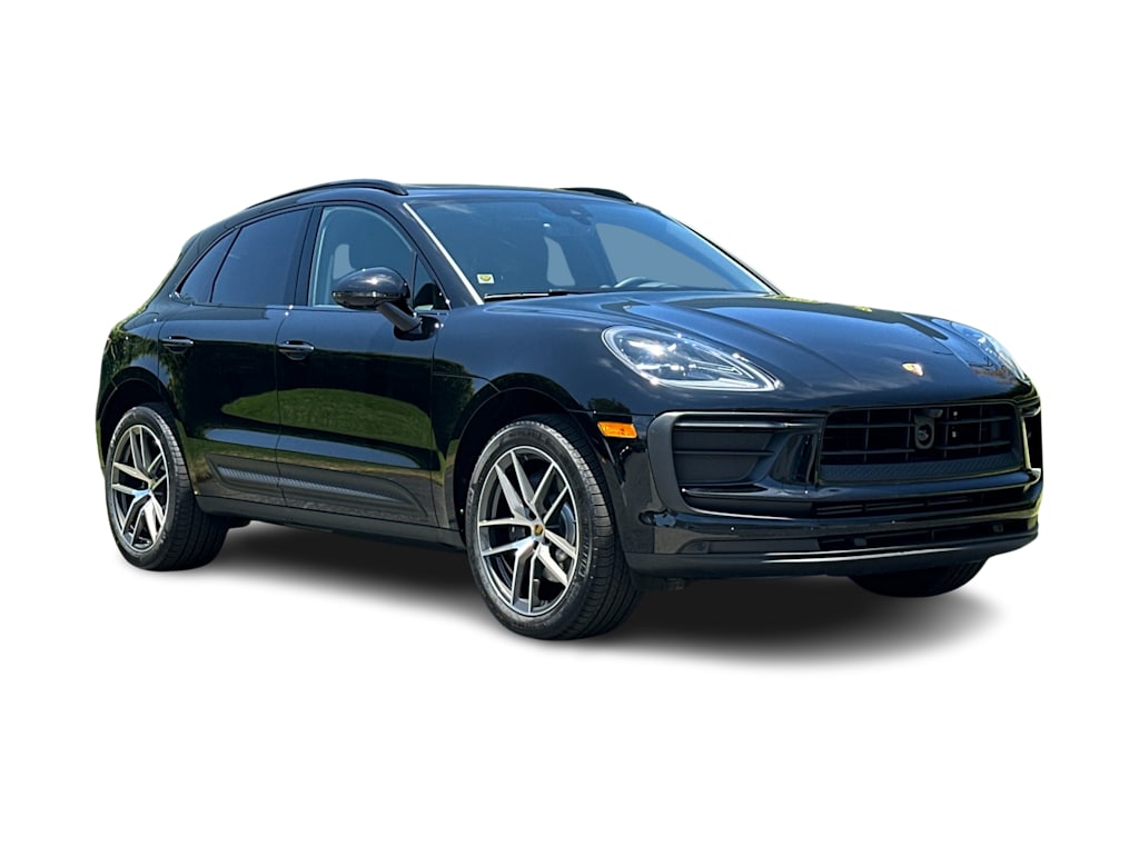 Thumbnail: 2026 Porsche Macan - 20