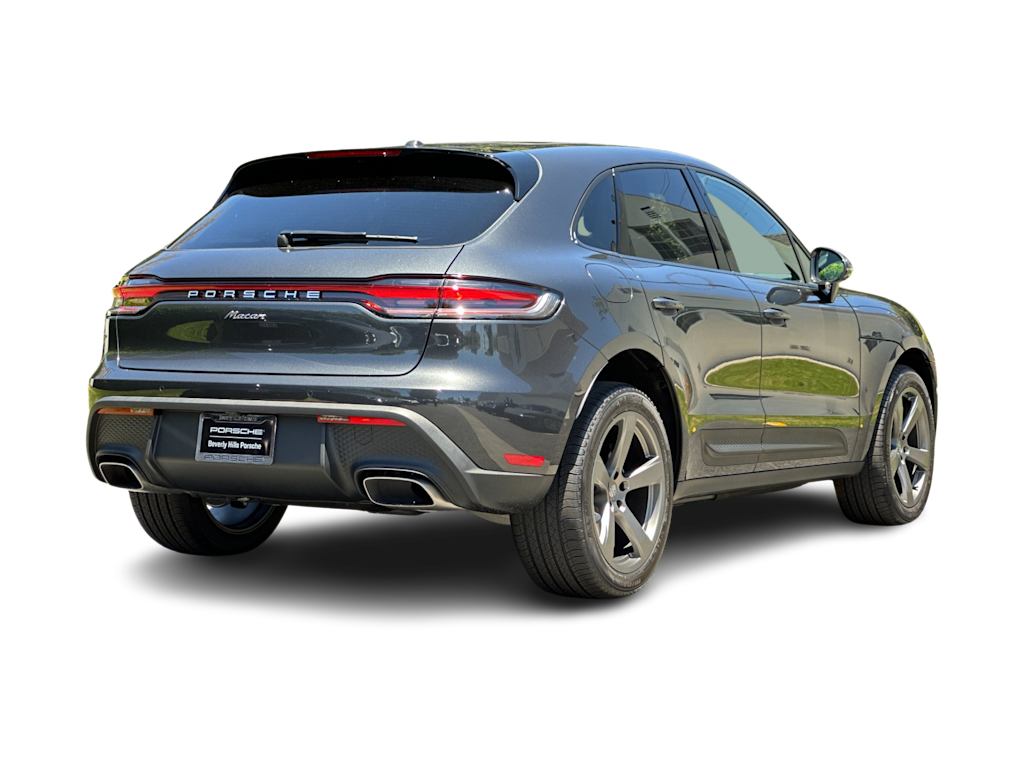 Thumbnail: 2026 Porsche Macan - 19