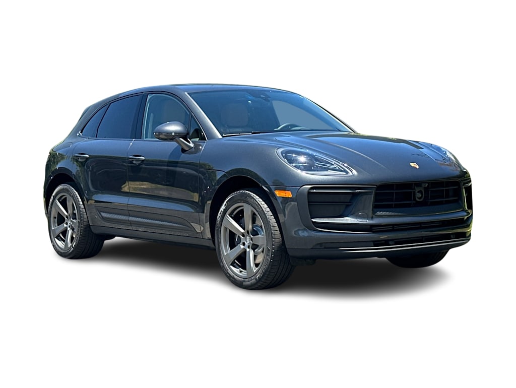 Thumbnail: 2026 Porsche Macan - 21
