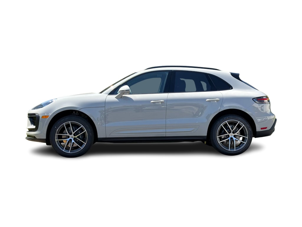 Thumbnail: 2026 Porsche Macan - 3