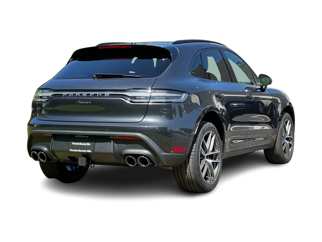 Thumbnail: 2026 Porsche Macan - 18