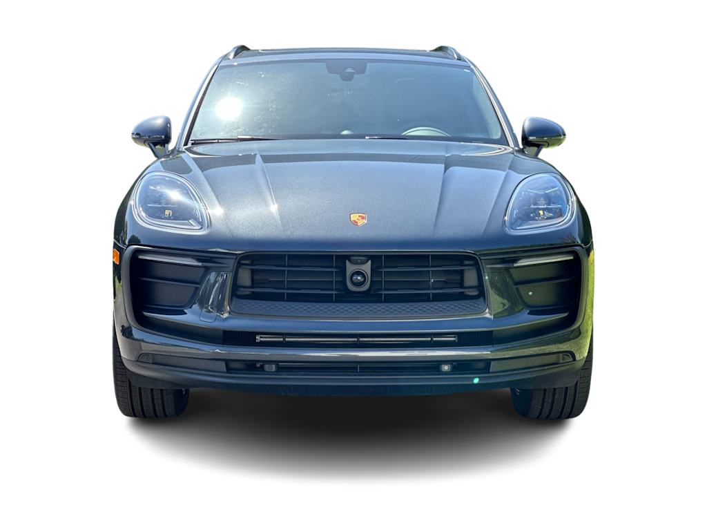 Thumbnail: 2026 Porsche Macan - 6