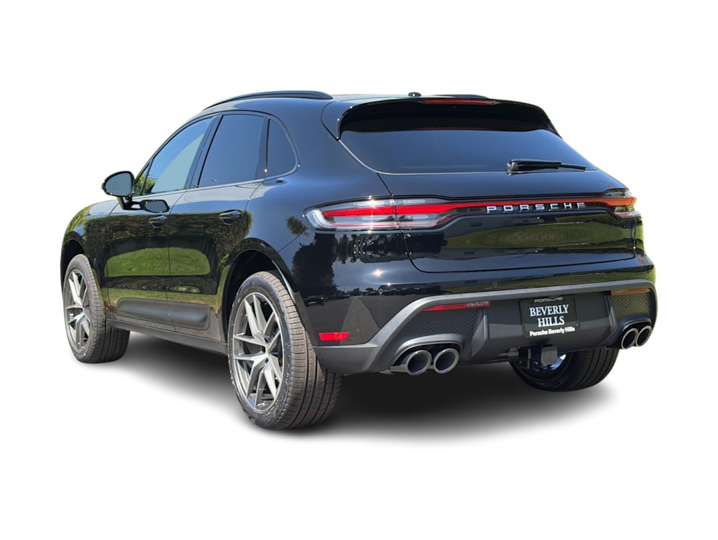 Thumbnail: 2026 Porsche Macan - 4