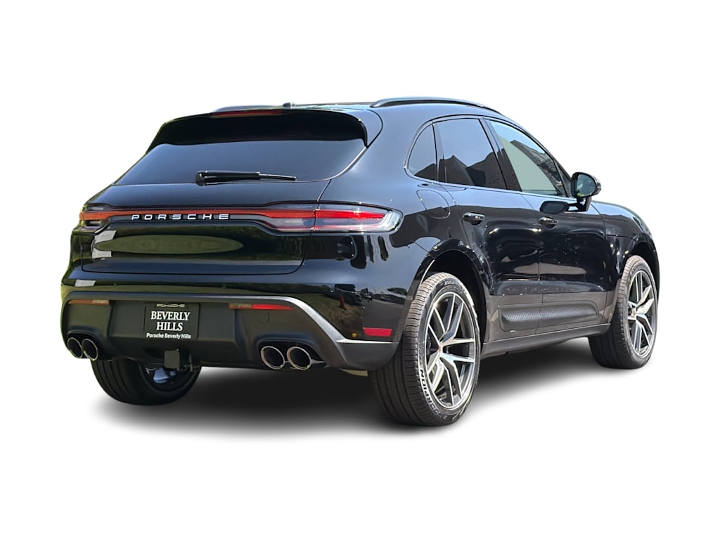 Thumbnail: 2026 Porsche Macan - 20