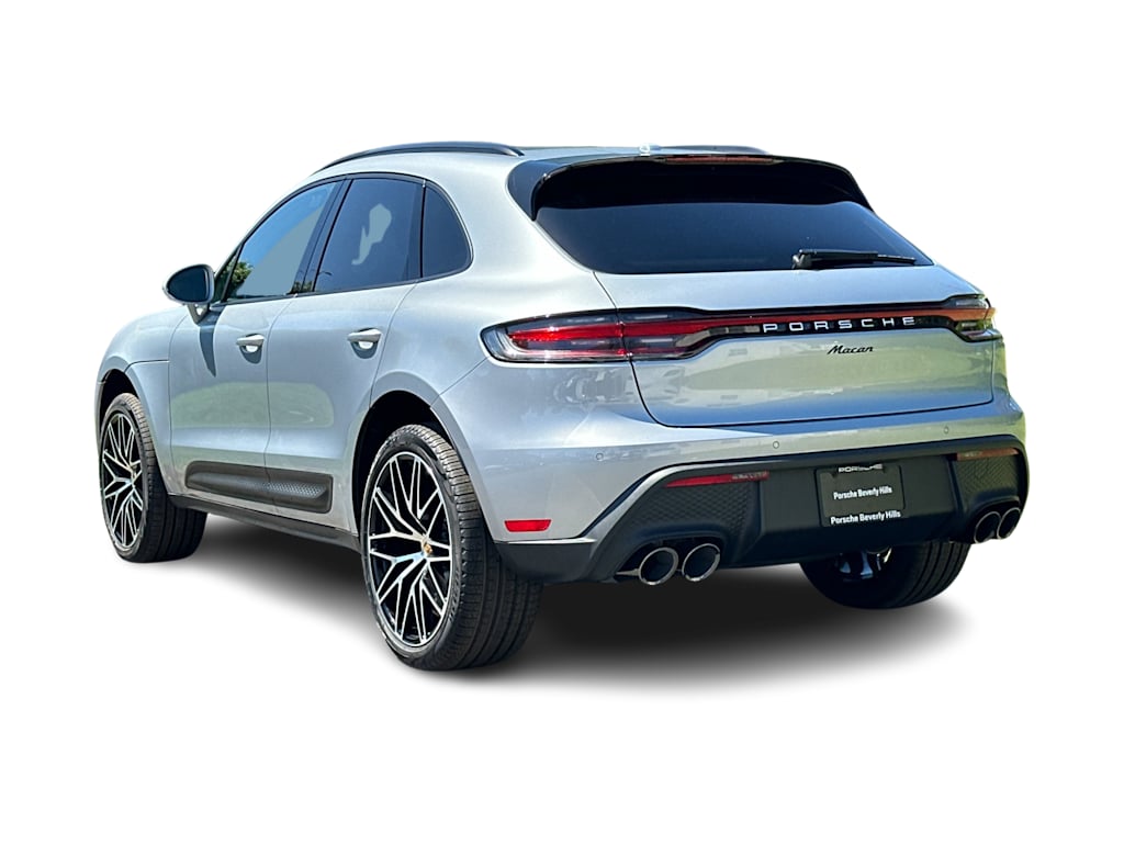 Thumbnail: 2026 Porsche Macan - 4