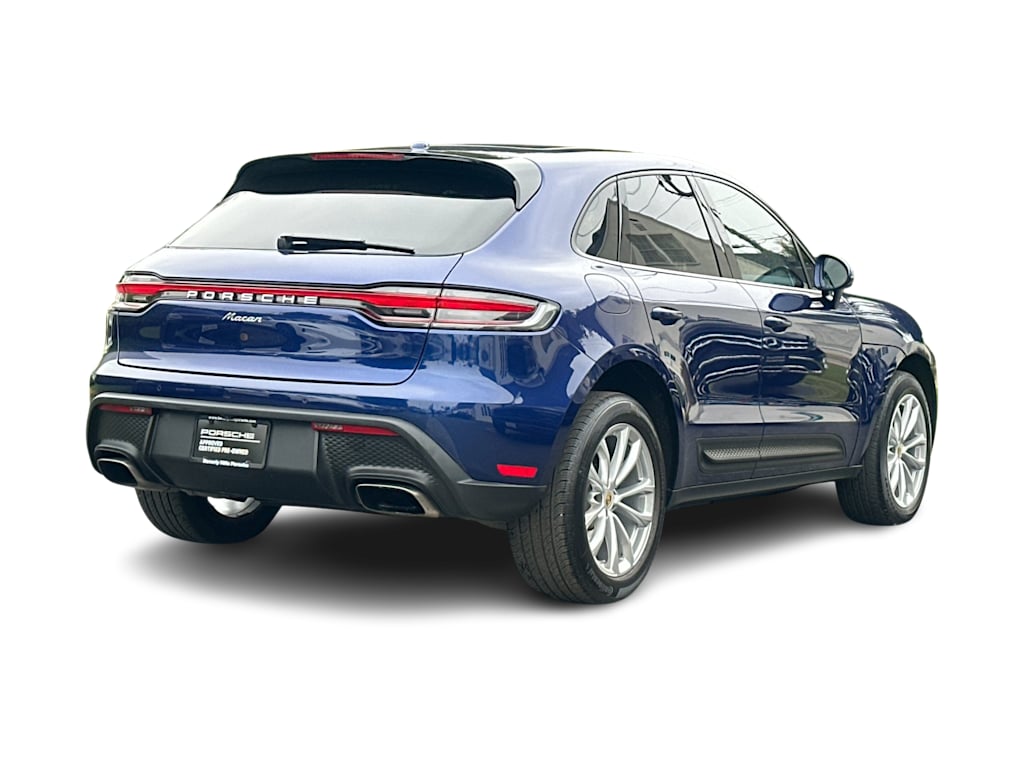 Thumbnail: 2024 Porsche Macan - 18