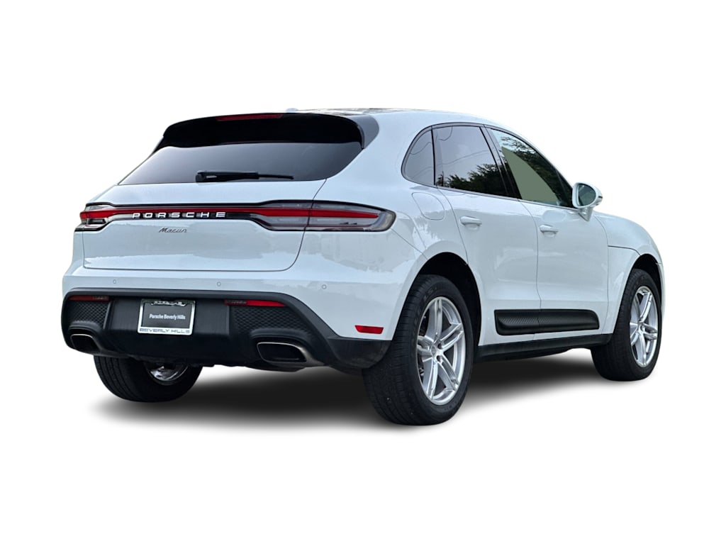 Thumbnail: 2025 Porsche Macan - 18