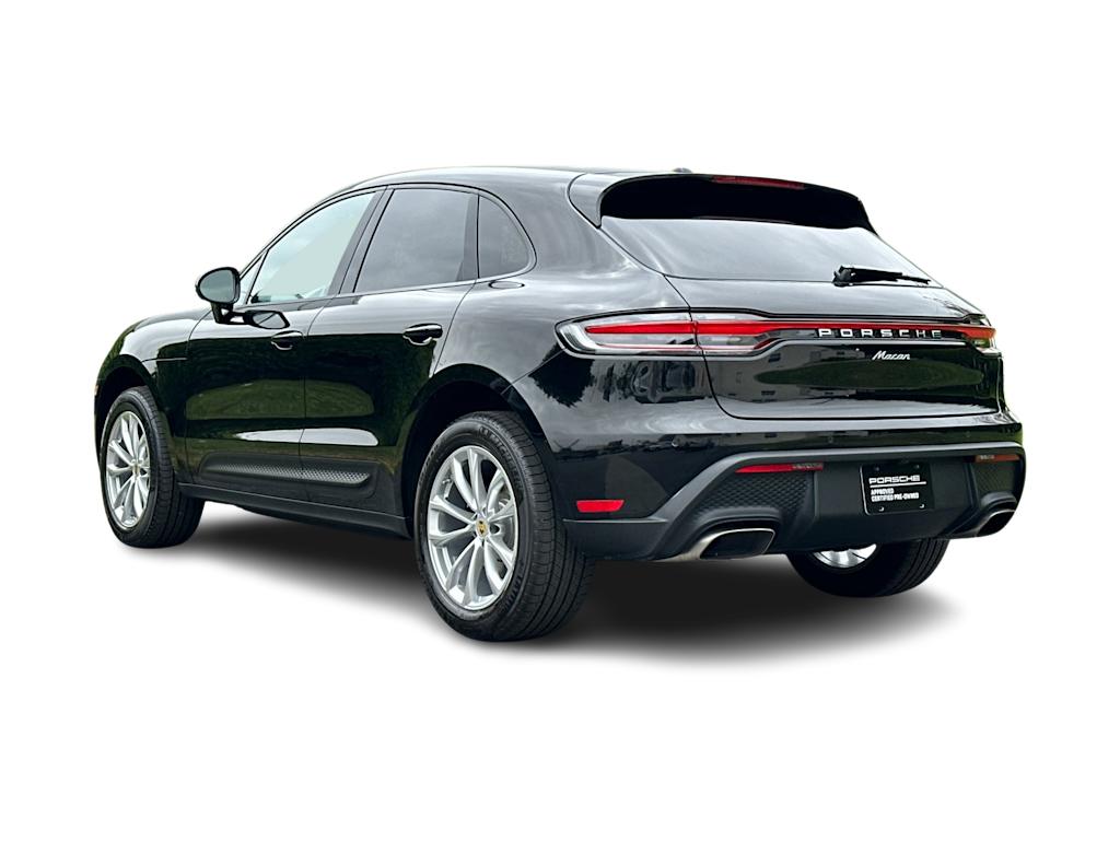 Thumbnail: 2025 Porsche Macan - 4