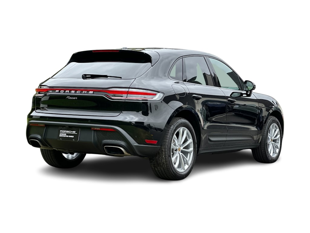 Thumbnail: 2025 Porsche Macan - 18