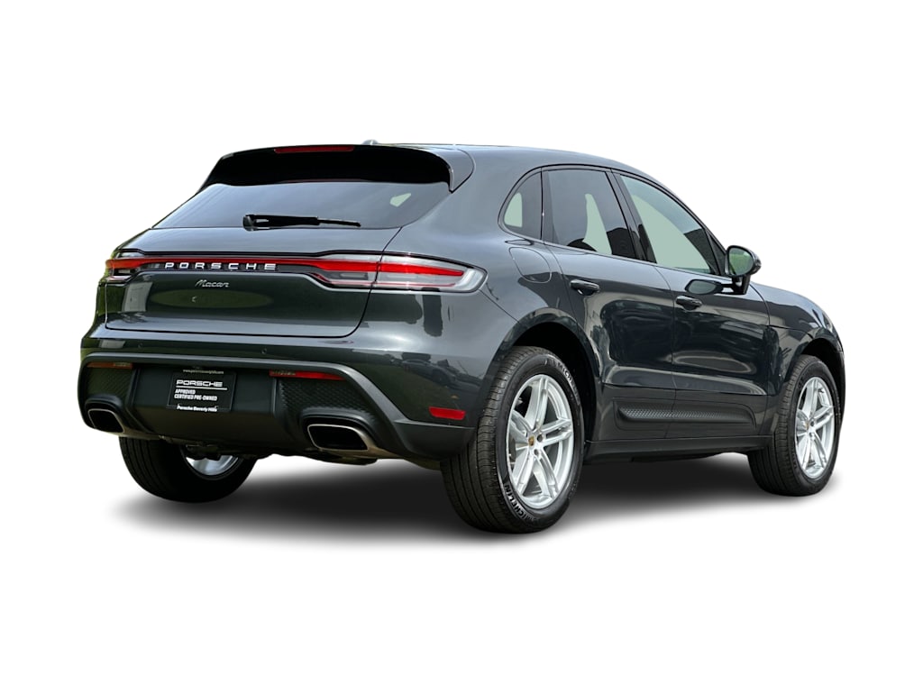 Thumbnail: 2025 Porsche Macan - 18