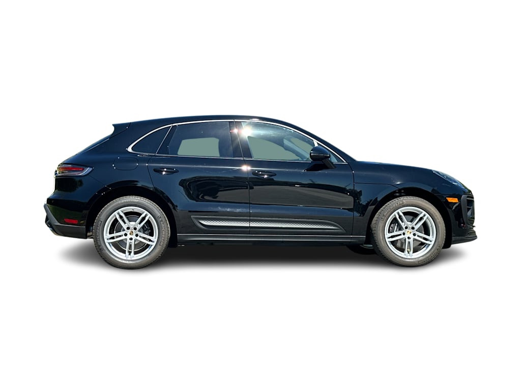 Thumbnail: 2025 Porsche Macan - 19