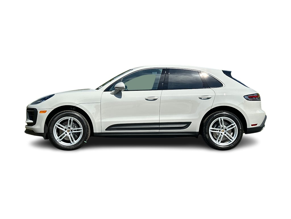 Thumbnail: 2025 Porsche Macan - 3