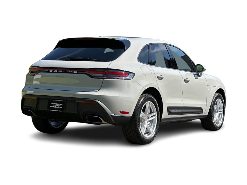 Thumbnail: 2025 Porsche Macan - 19