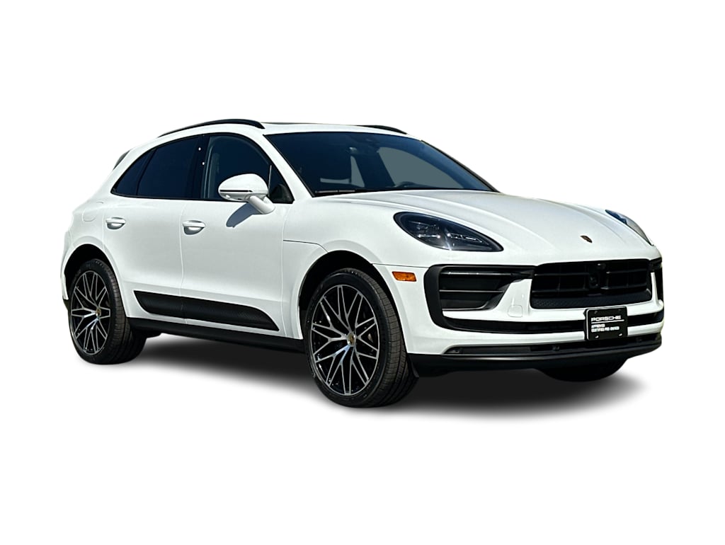 Thumbnail: 2026 Porsche Macan - 20