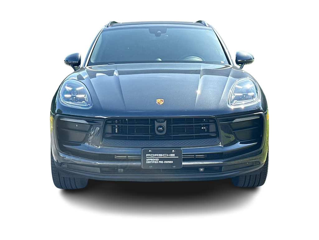 Thumbnail: 2026 Porsche Macan - 6