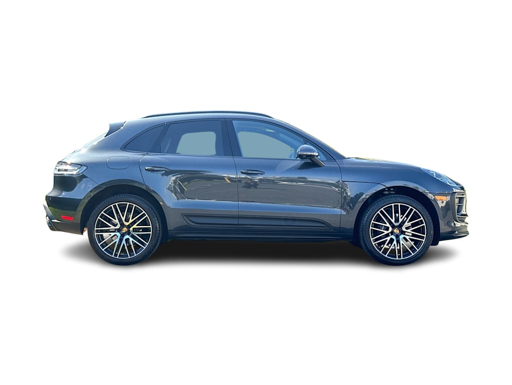 Thumbnail: 2026 Porsche Macan - 19
