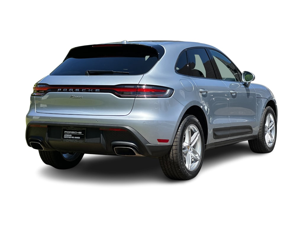 Thumbnail: 2026 Porsche Macan - 18