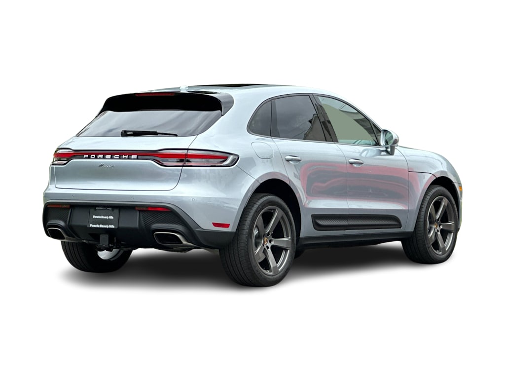 Thumbnail: 2026 Porsche Macan - 18