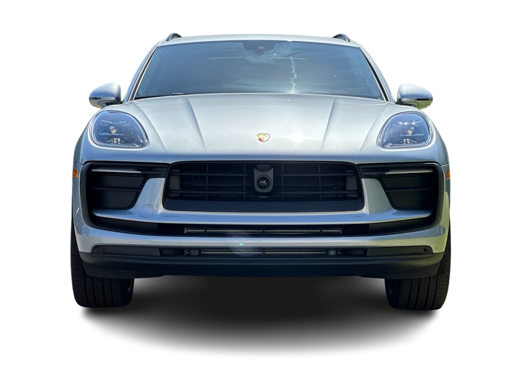 Thumbnail: 2026 Porsche Macan - 6